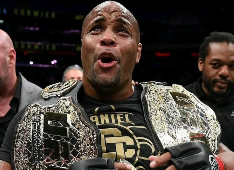 Daniel Cormier recadre Jon Jones : « Il dit que je me suis senti inférieur »