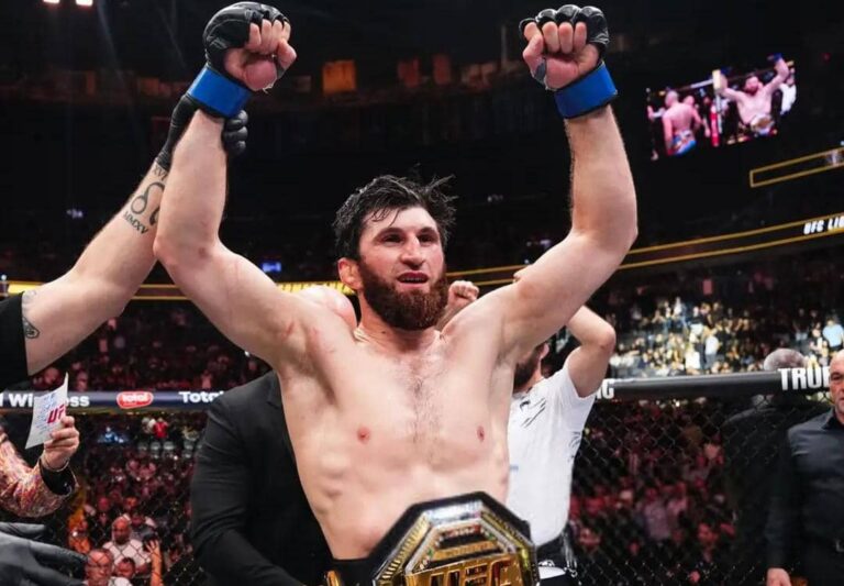 Magomed Ankalaev réagit après sa défaite par KO contre Alex Pereira